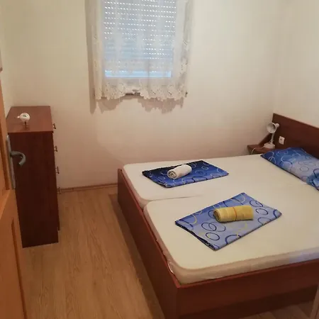 Ivancica 2 * Vodice