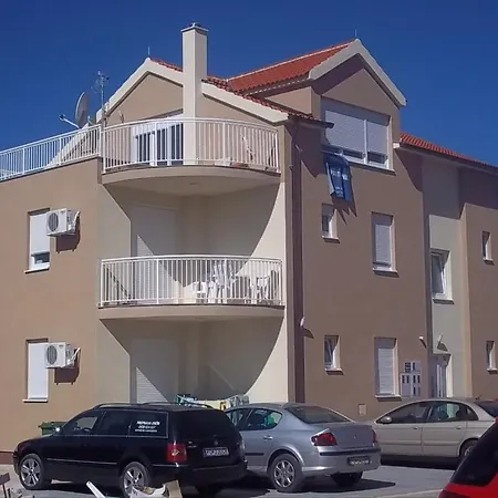Ivancica 2 * Vodice