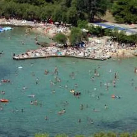 Apartment Ivancica 2 *